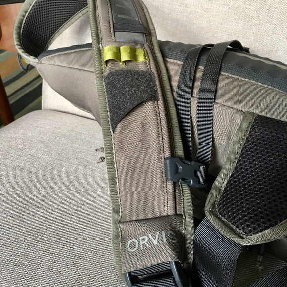 Orvis Fly Fishing Sling Bag - Picture 6 of 9